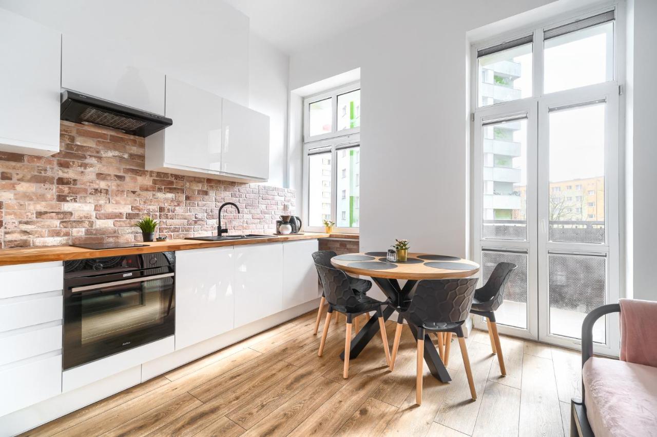 Апартаменты Margi Eos Apartament Large & Balcony Щецин Экстерьер фото